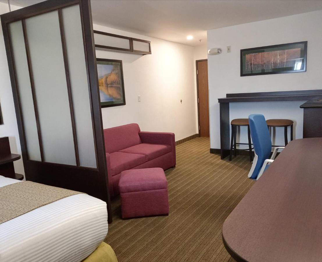 Microtel Inn And Suites By Wyndham Toluca Esterno foto