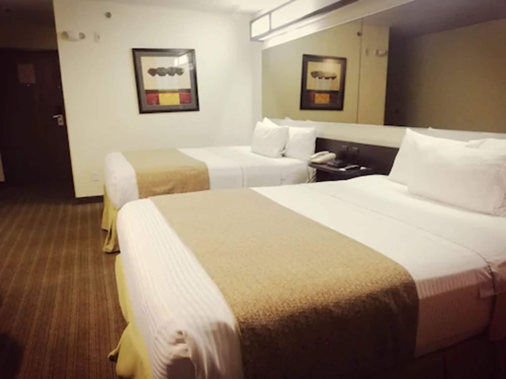 Microtel Inn And Suites By Wyndham Toluca Esterno foto