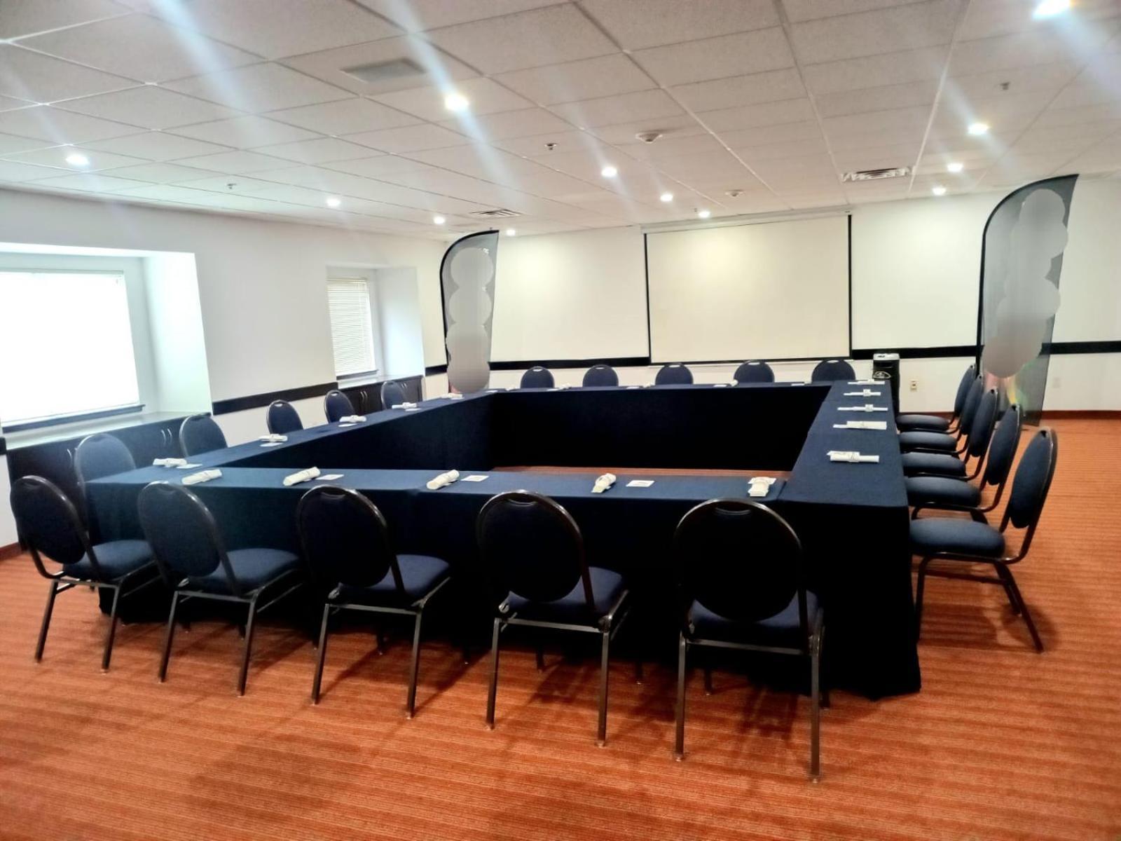 Microtel Inn And Suites By Wyndham Toluca Esterno foto