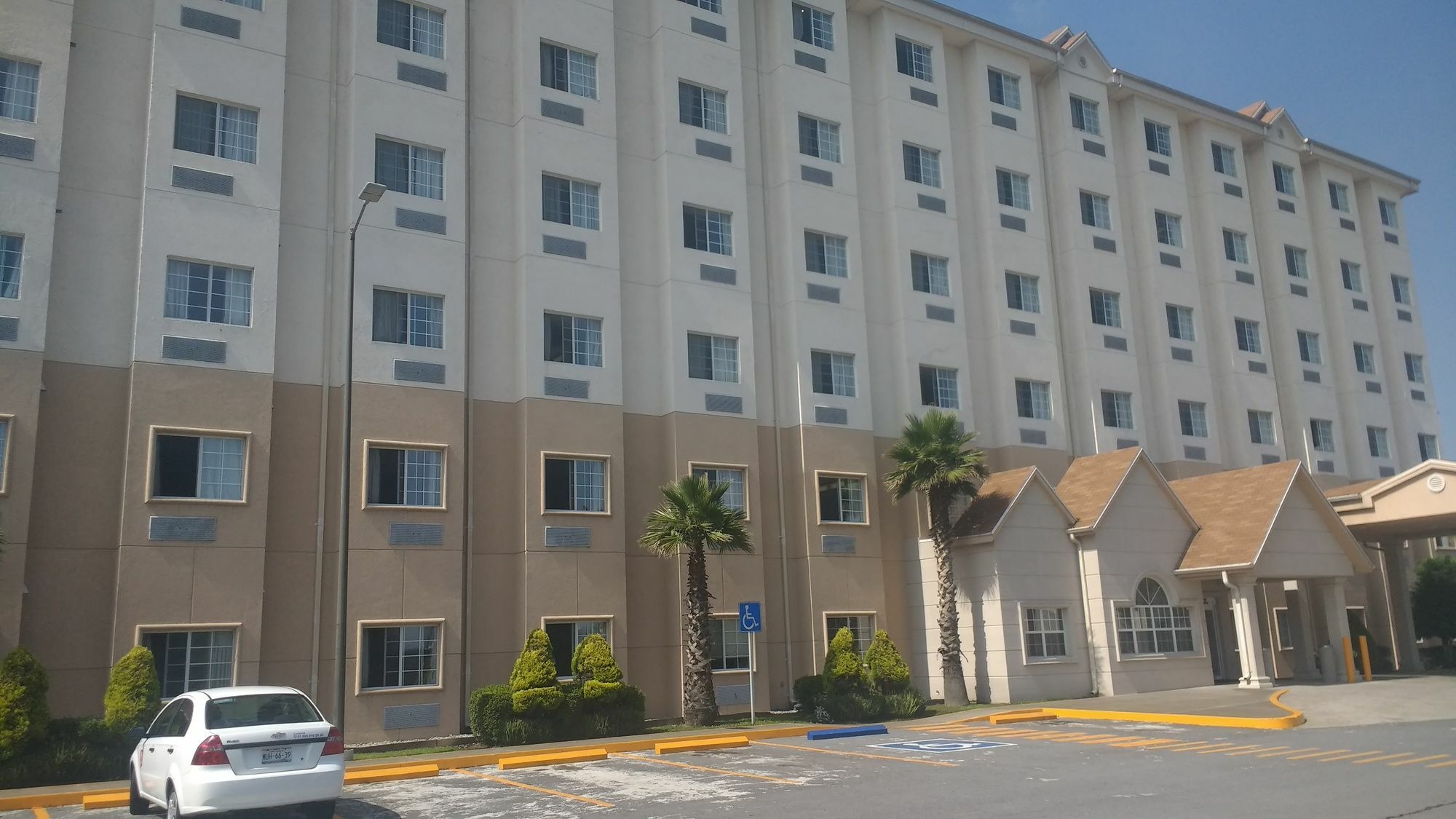Microtel Inn And Suites By Wyndham Toluca Esterno foto